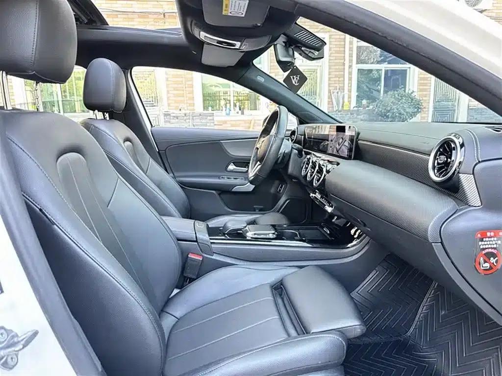 Mercedes-Benz A-Class 2020 Facelift A 180 L Sport Sedan — миниатюра 9