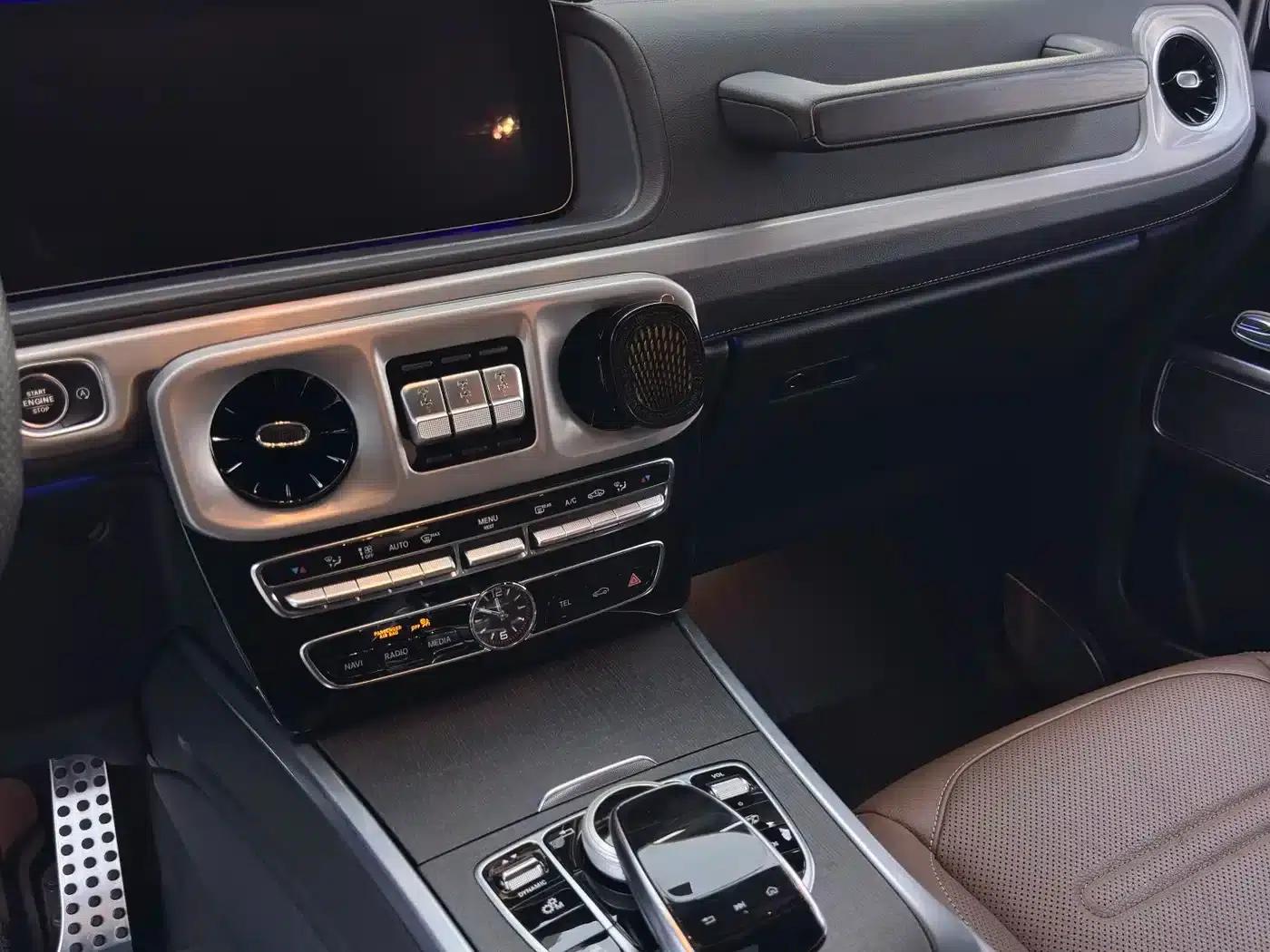 2020 Mercedes-Benz G-Class G 350 — миниатюра 18