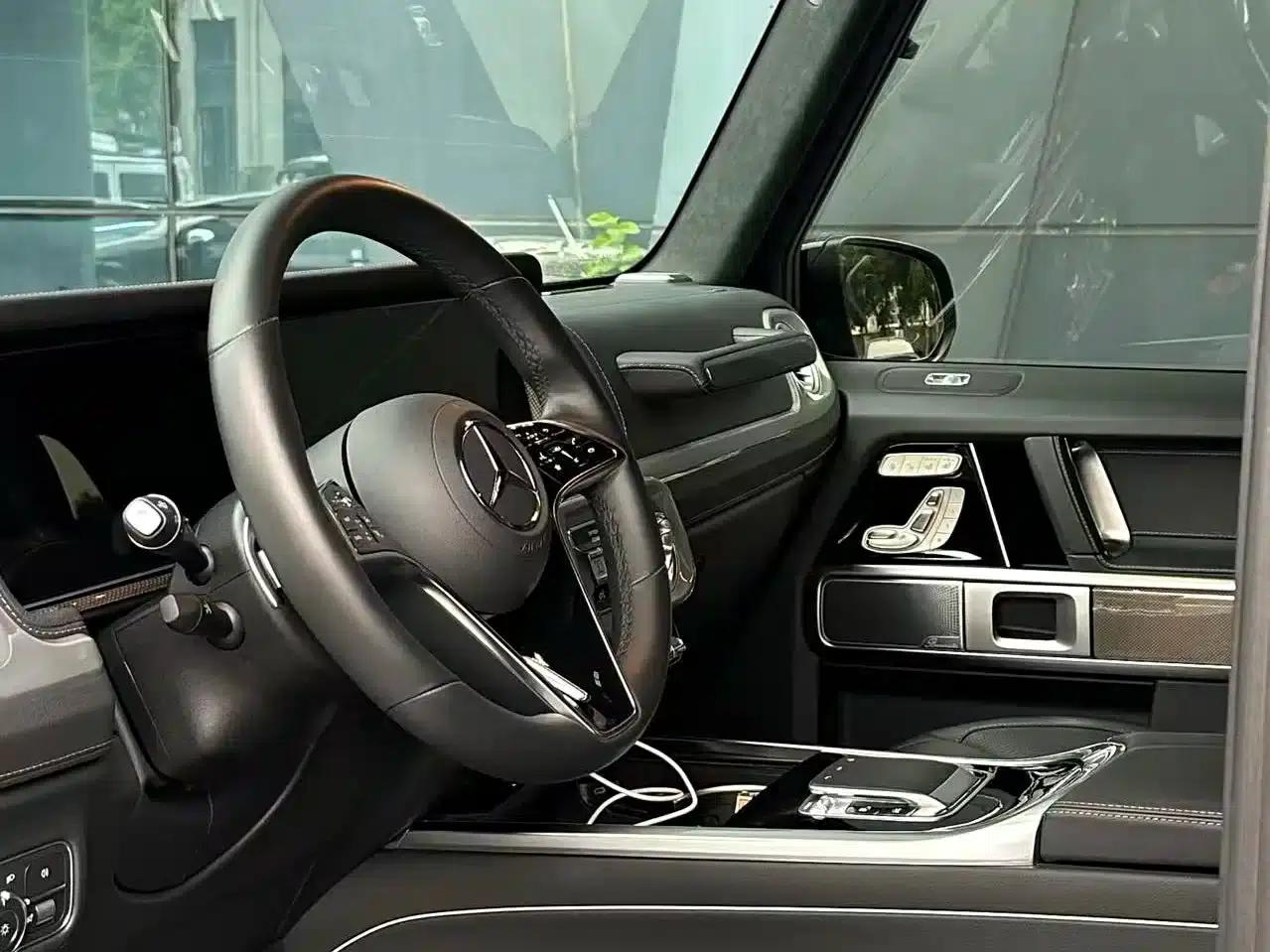 2025 Mercedes-Benz G-Class G 500 — миниатюра 3
