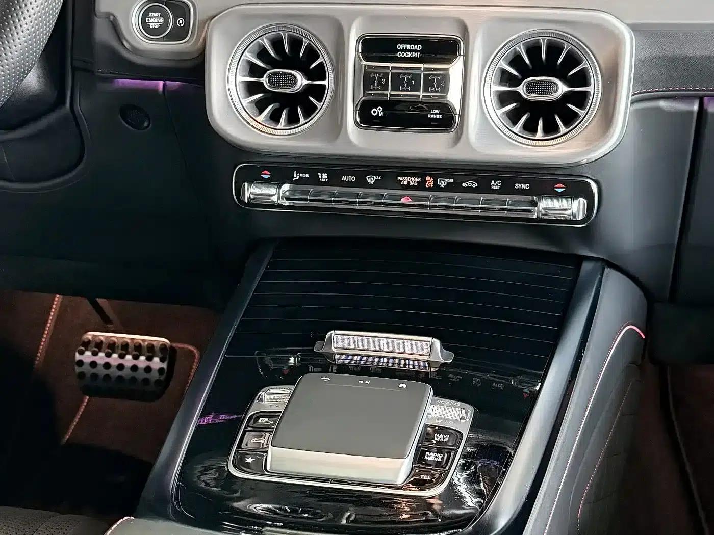 2025 Mercedes-Benz G-Class G 500 — миниатюра 12