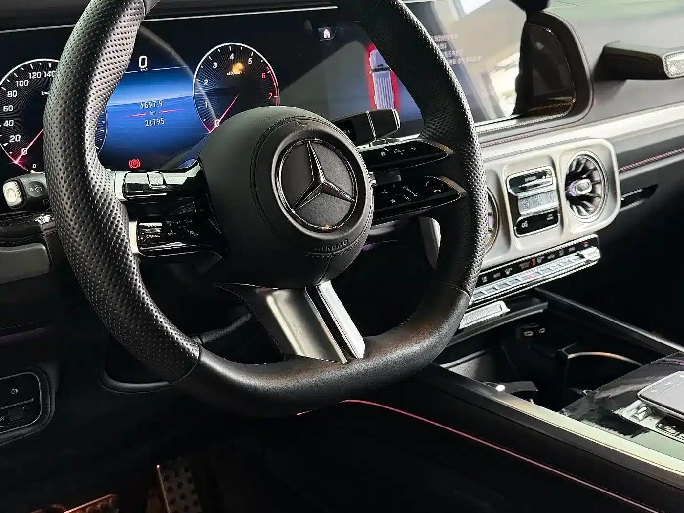 2025 Mercedes-Benz G-Class G 500 — миниатюра 4