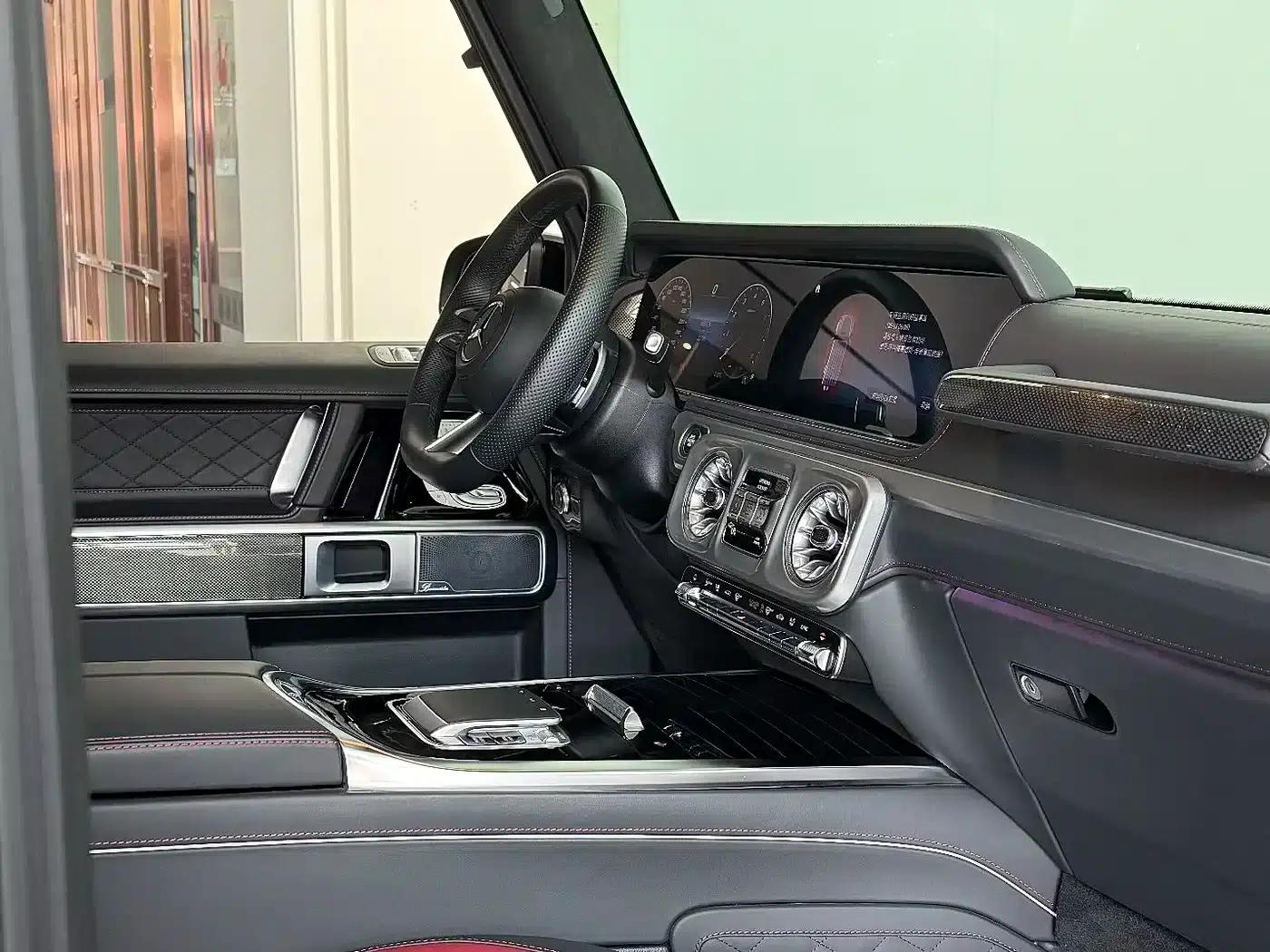2025 Mercedes-Benz G-Class G 500 — миниатюра 9