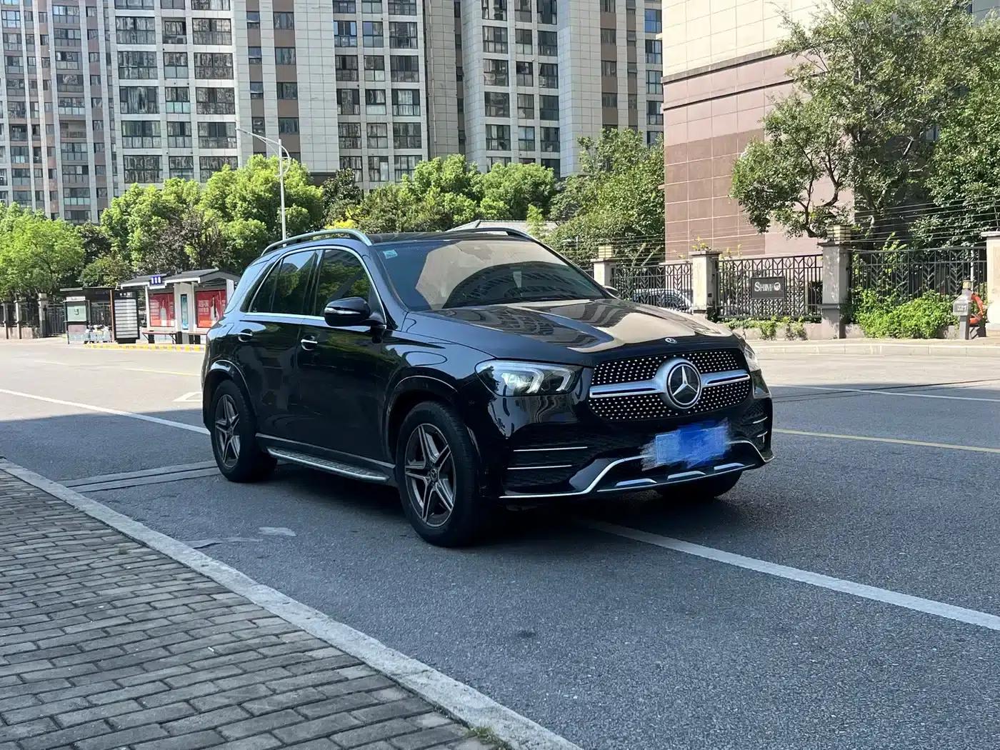 2020 Mercedes-Benz GLE Facelift: GLE 450 4MATIC Fashion Model — миниатюра 3