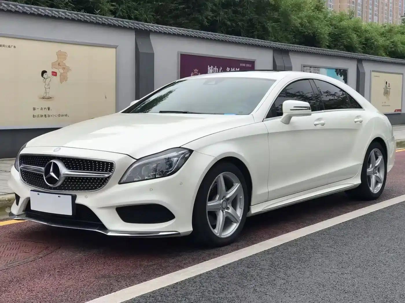 Mercedes-Benz CLS 2017 CLS 260 Colorful Edition — миниатюра 1