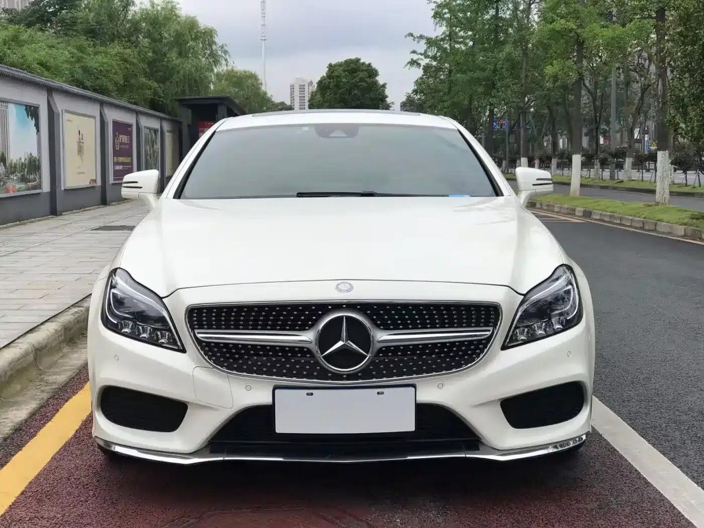 Mercedes-Benz CLS 2017 CLS 260 Colorful Edition — миниатюра 3