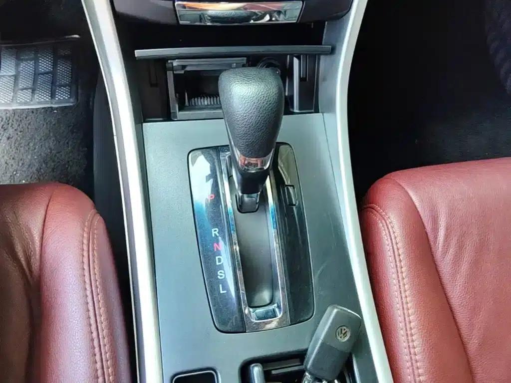 2015 Honda Accord 2.0L LX Comfort Edition — миниатюра 14
