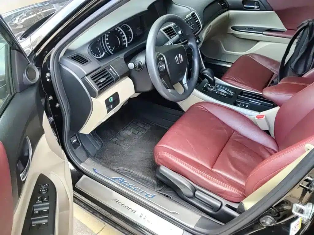 2015 Honda Accord 2.0L LX Comfort Edition — миниатюра 16