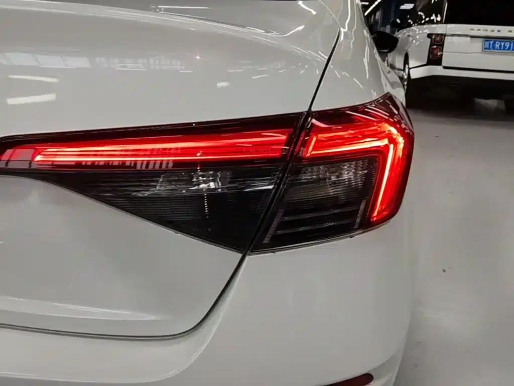 2023 Civic 240TURBO CVT Sport Edition — миниатюра 8