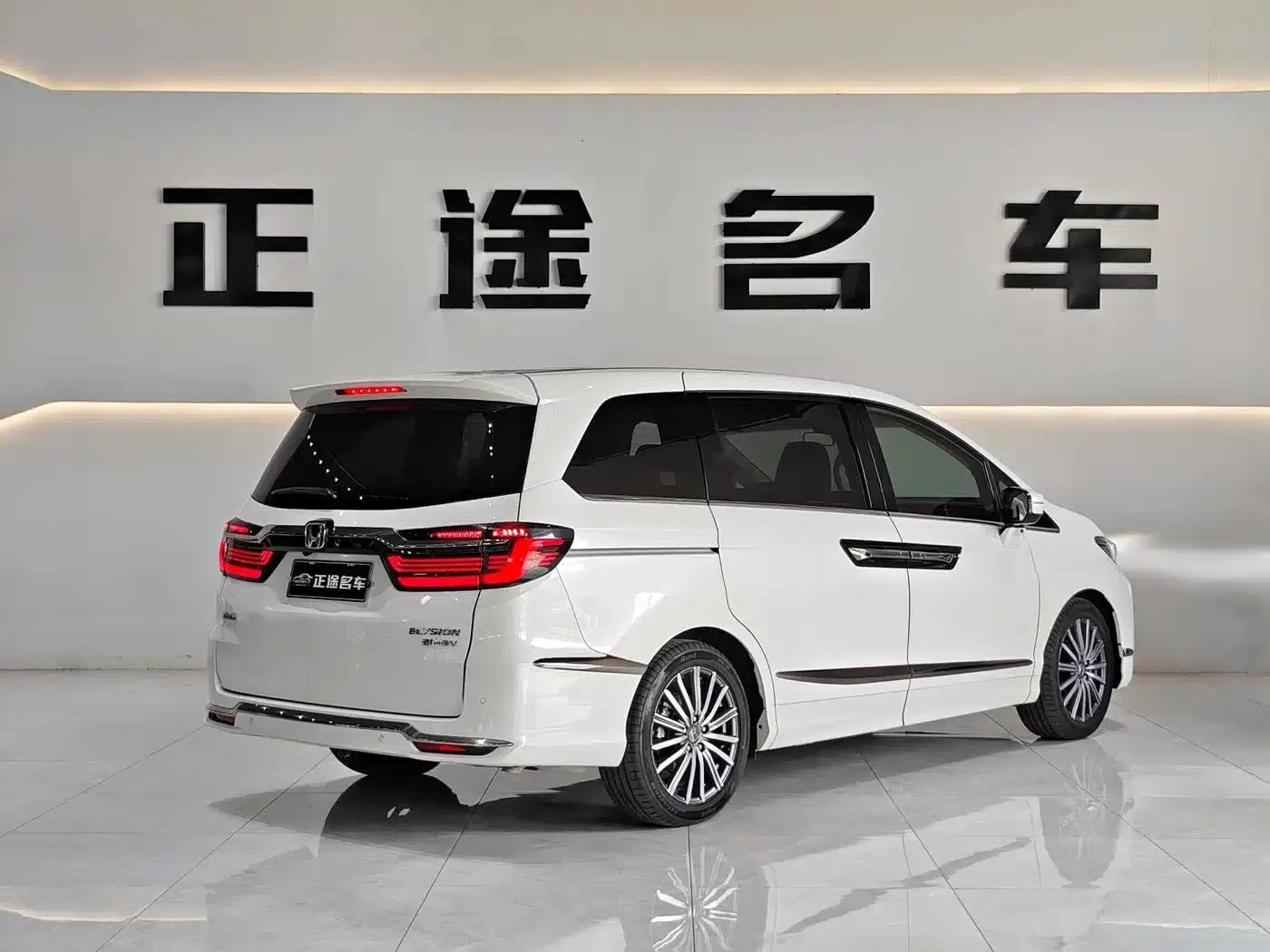 Elysion 2022 2.0L e:HEV Luxury Edition — миниатюра 7