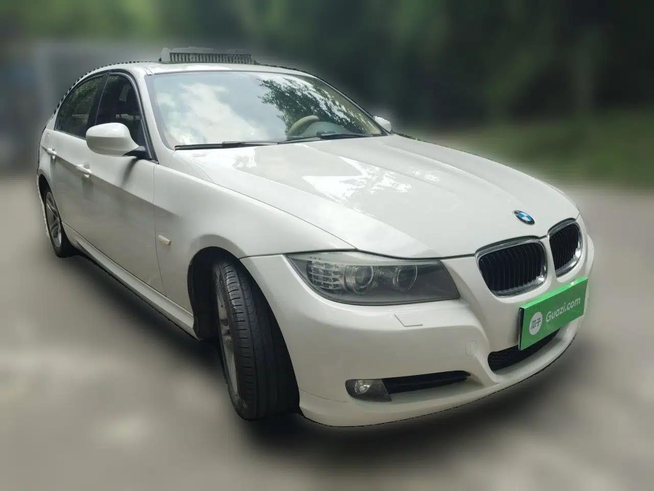 BMW 3 Series 2012 318i Leading Model — миниатюра 3