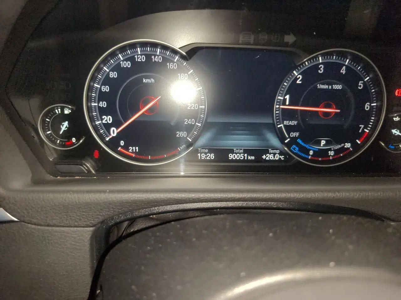 BMW 3 Series 2019 320Li M Luxury Package — миниатюра 11