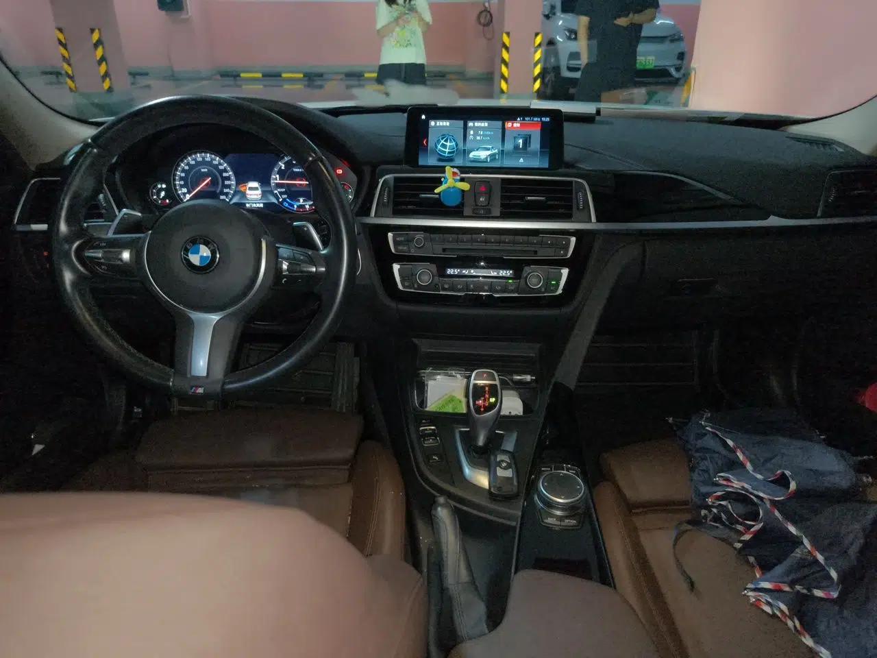 BMW 3 Series 2019 320Li M Luxury Package — миниатюра 9