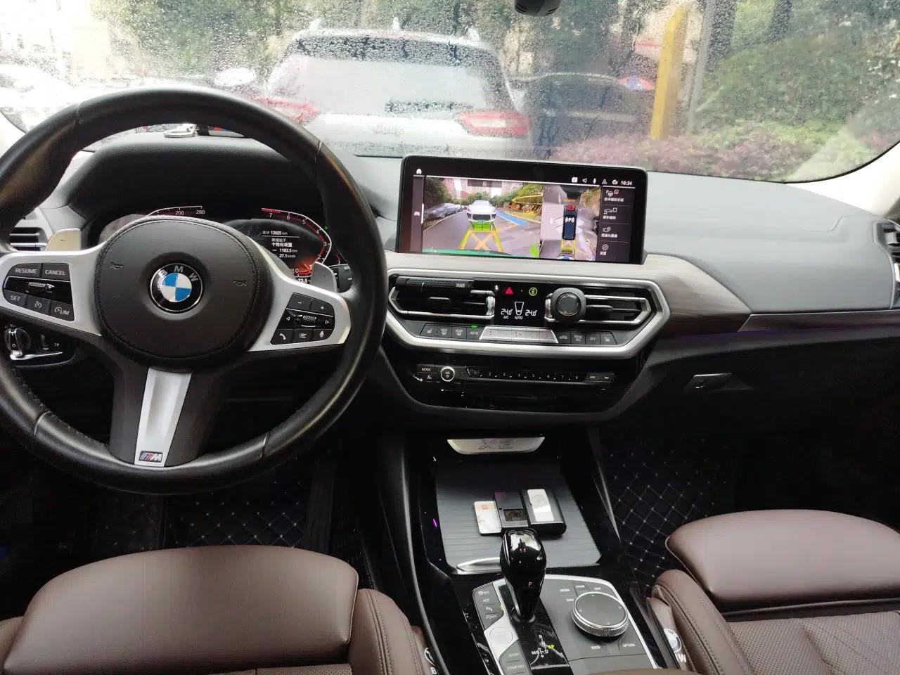 BMW X3 2022 Facelift xDrive30i Luxury Edition M Night Edition Package — миниатюра 9
