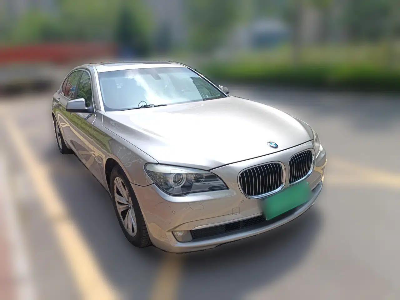 BMW 7 Series 2011 730Li Elegant Model — миниатюра 3