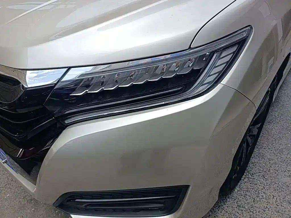Honda UR-V 2017 370TURBO 2WD Premium Edition (National V Emission Standard) — миниатюра 24