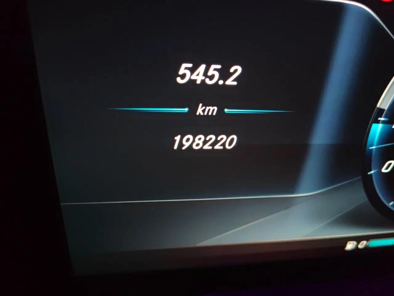 Mercedes-Benz E-Class 2016 E 200 L Sport Edition — миниатюра 12