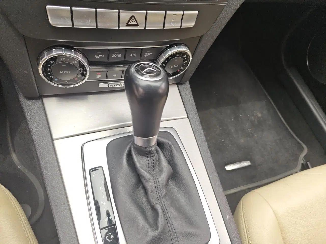 Mercedes-Benz C-Class 2011 C 200 Fashion Travel Edition — миниатюра 14