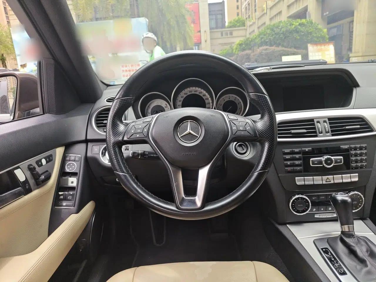 Mercedes-Benz C-Class 2011 C 200 Fashion Travel Edition — миниатюра 10