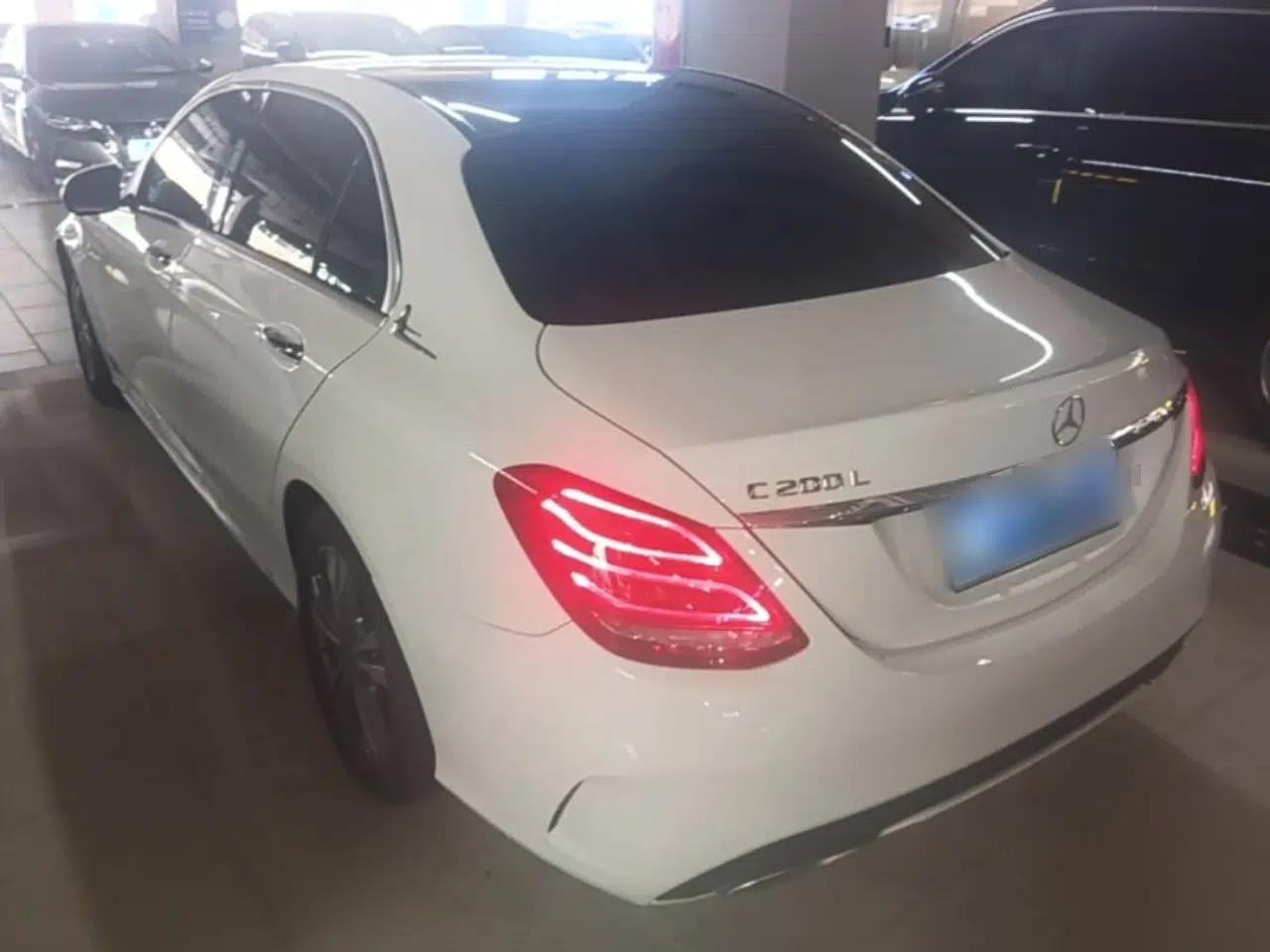 Mercedes-Benz C-Class 2018 C 200 L Sport Edition — миниатюра 4