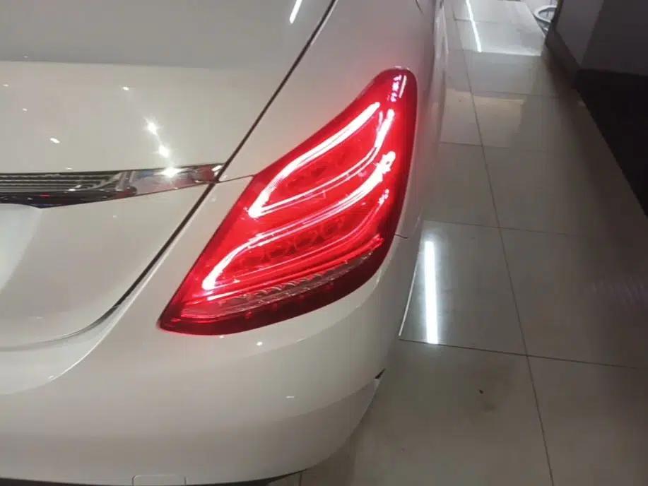 Mercedes-Benz C-Class 2018 C 200 L Sport Edition — миниатюра 9