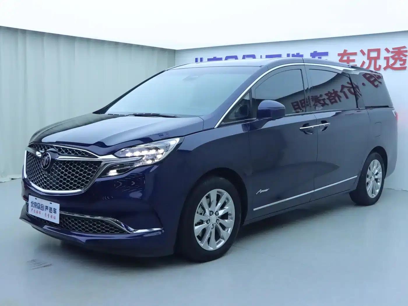 Buick GL8 2022 Avenir Four-Seat Premium Edition — миниатюра 1