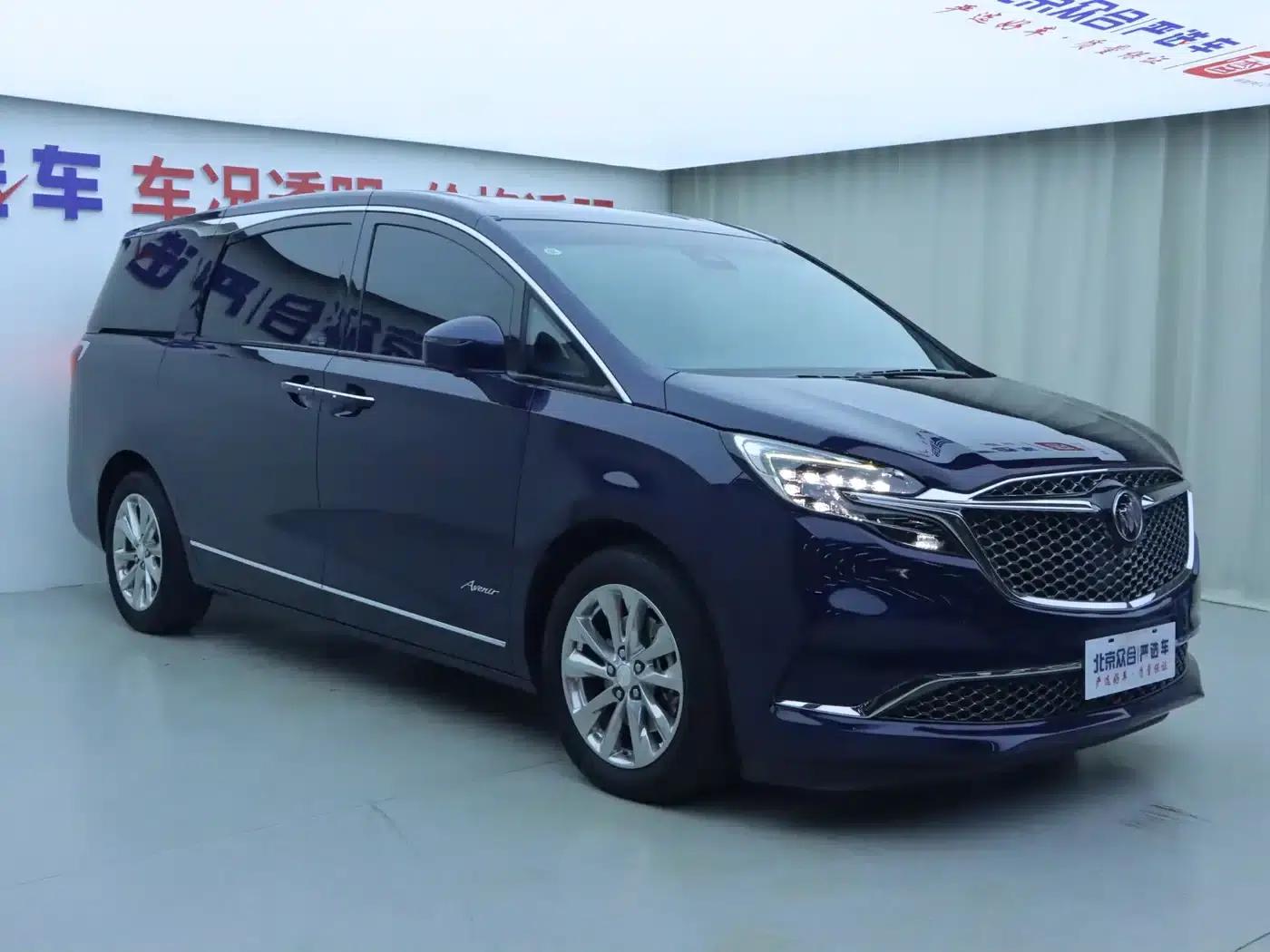 Buick GL8 2022 Avenir Four-Seat Premium Edition — миниатюра 2