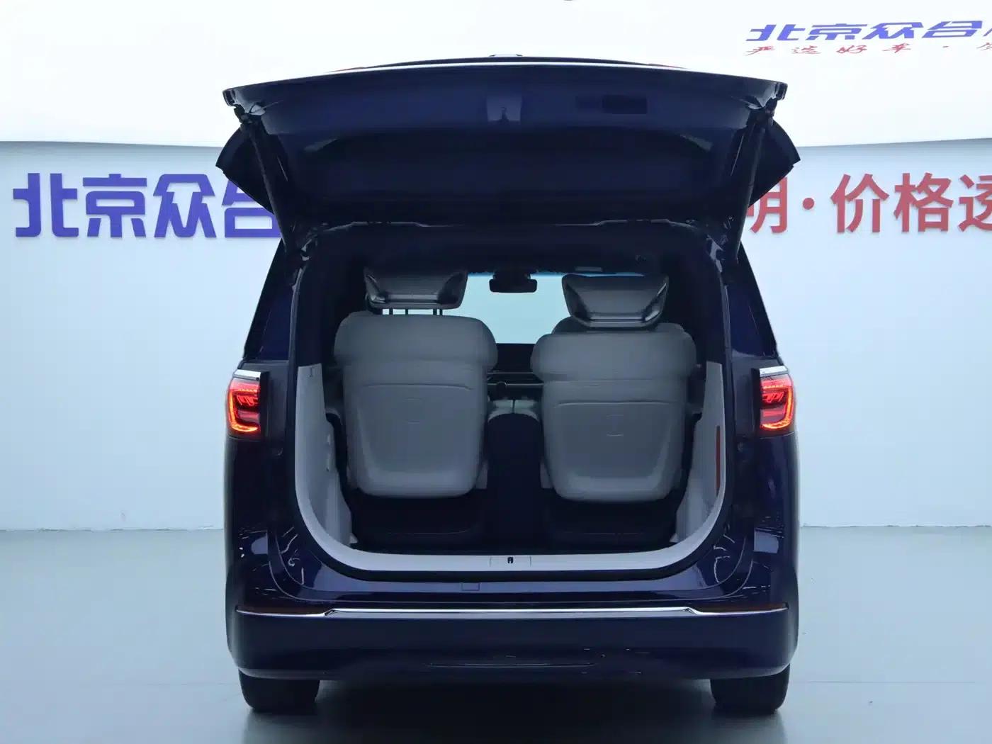 Buick GL8 2022 Avenir Four-Seat Premium Edition — миниатюра 25