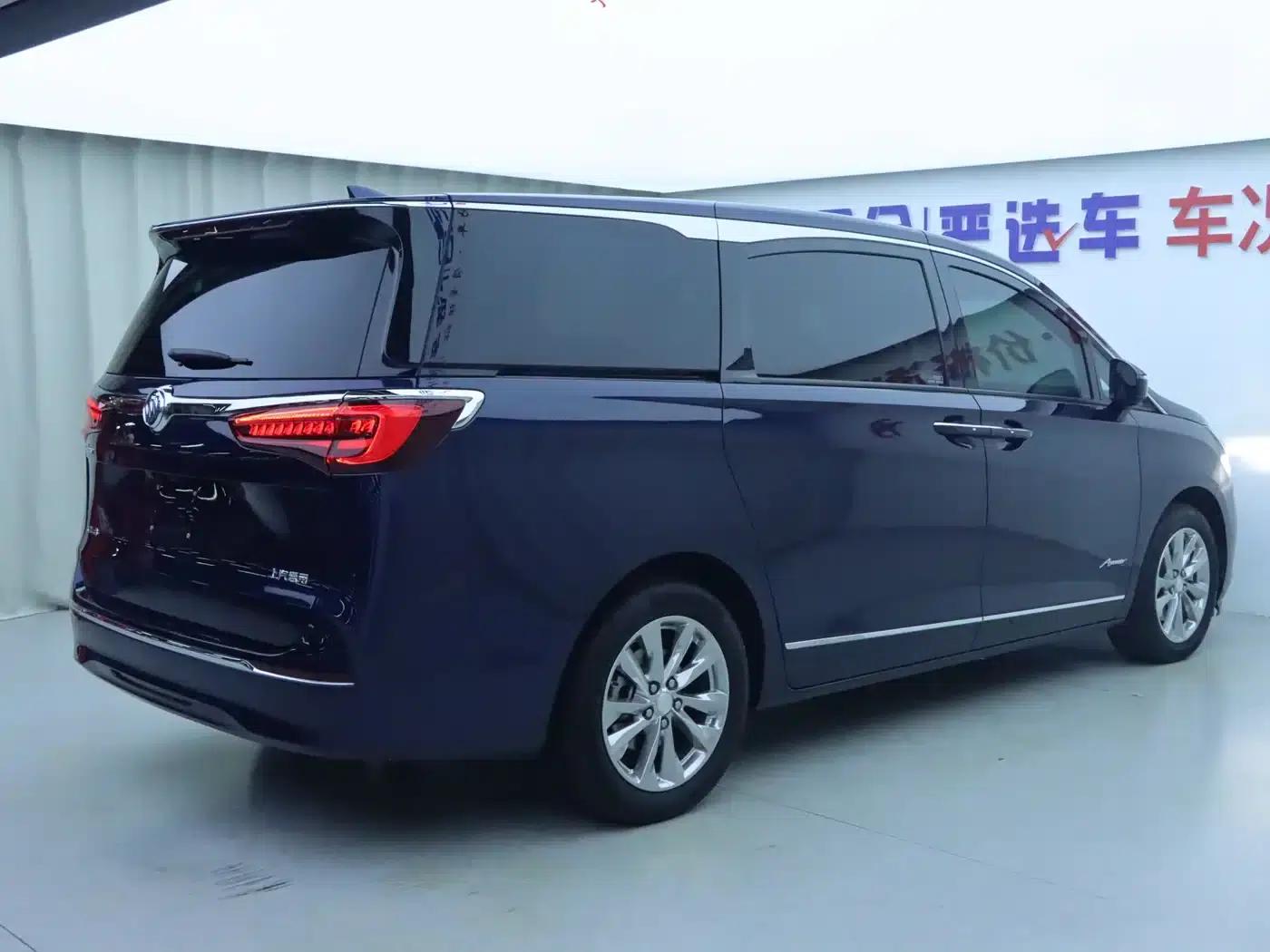 Buick GL8 2022 Avenir Four-Seat Premium Edition — миниатюра 28