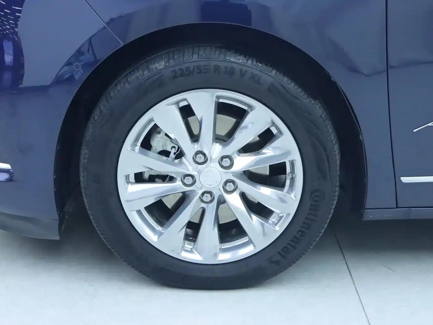 Buick GL8 2022 Avenir Four-Seat Premium Edition — миниатюра 4