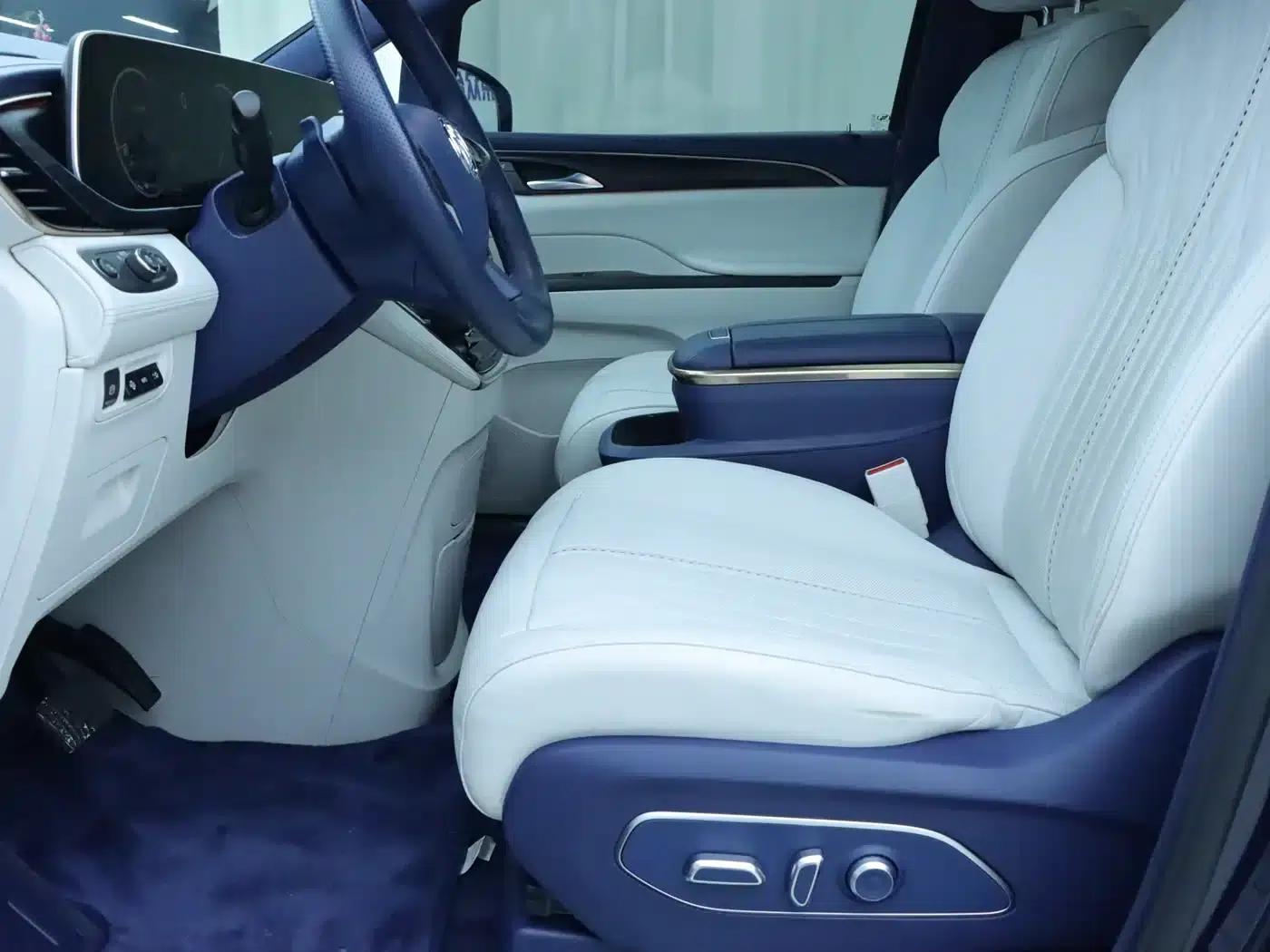 Buick GL8 2022 Avenir Four-Seat Premium Edition — миниатюра 5