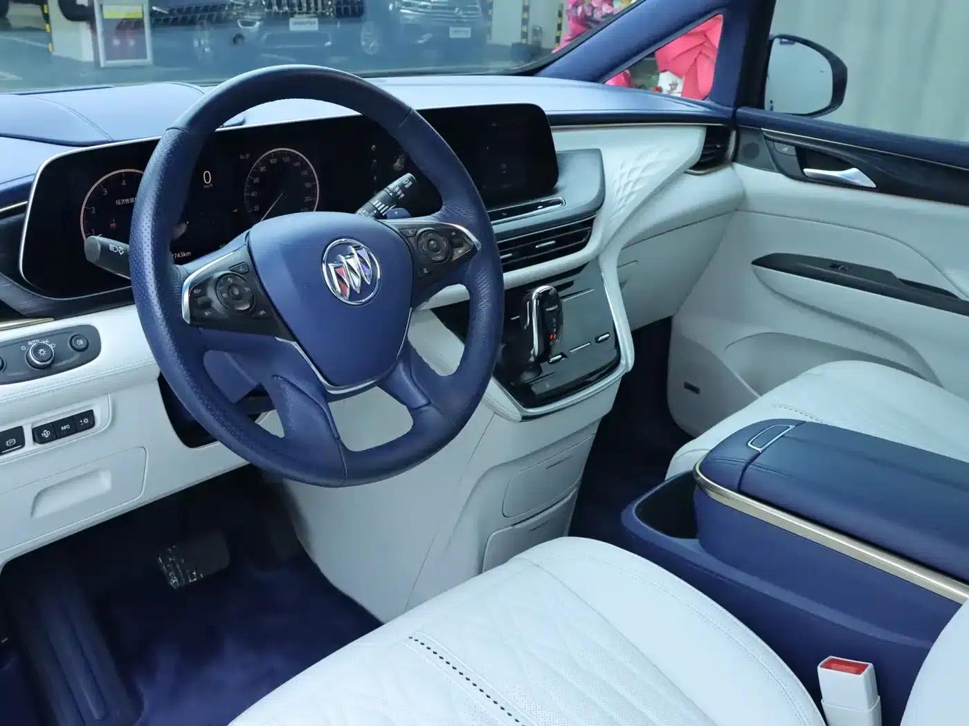 Buick GL8 2022 Avenir Four-Seat Premium Edition — миниатюра 6