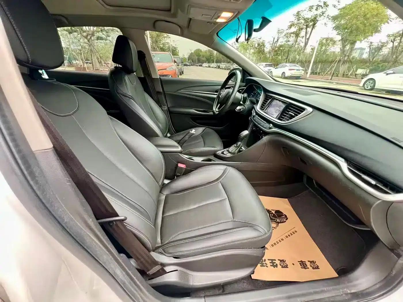Buick Excelle 2021 Facelift Classic 1.5L Automatic Elite — миниатюра 4