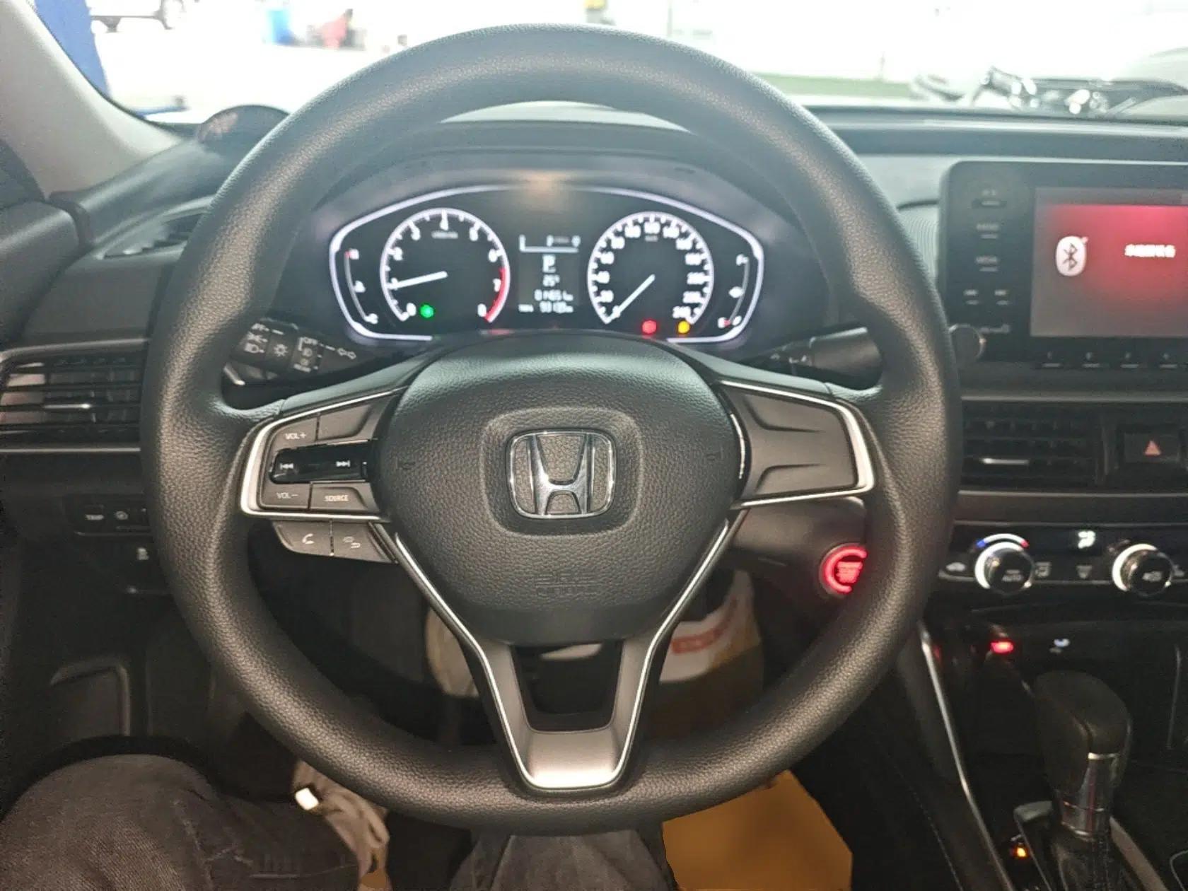 Honda Accord 2018 230TURBO Comfort Version National V — миниатюра 13
