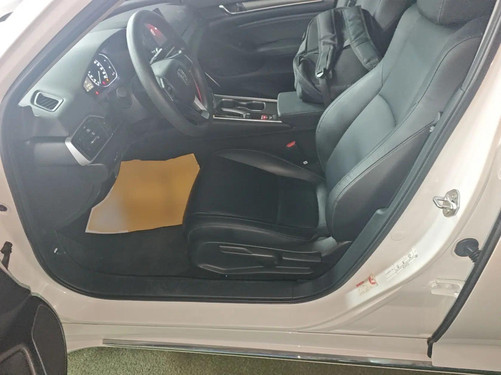 Honda Accord 2018 230TURBO Comfort Version National V — миниатюра 17