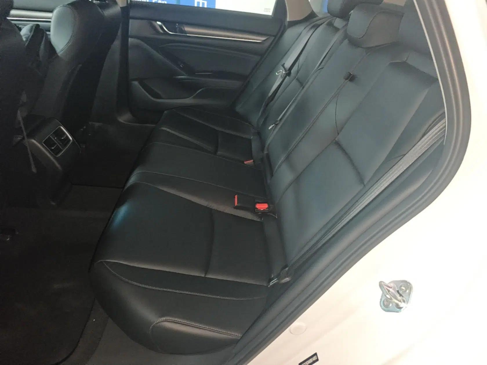 Honda Accord 2018 230TURBO Comfort Version National V — миниатюра 20