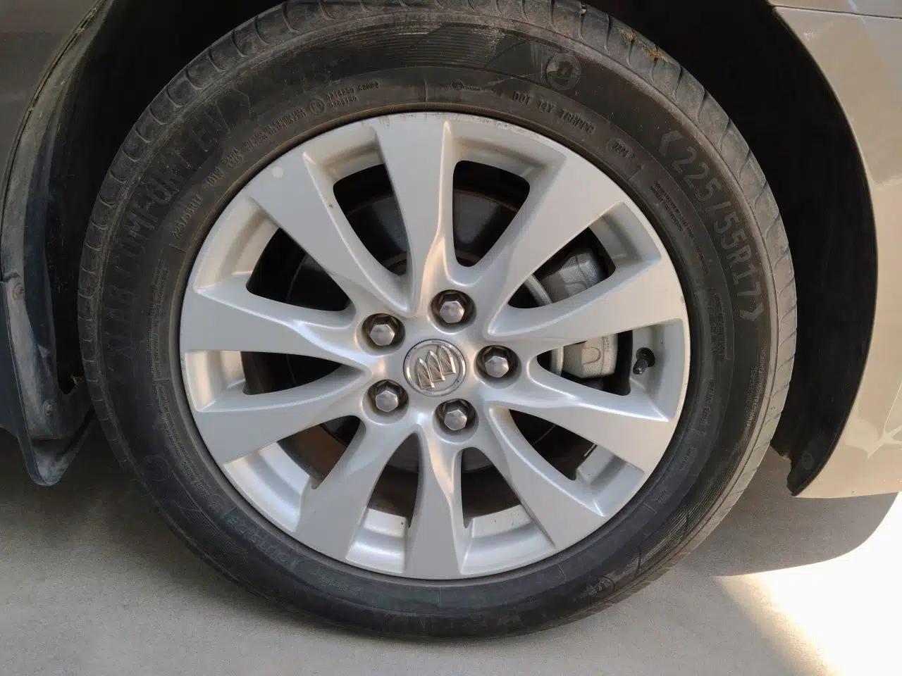 Buick LaCrosse 2013 2.4L SIDI Leading Comfort Version — миниатюра 8