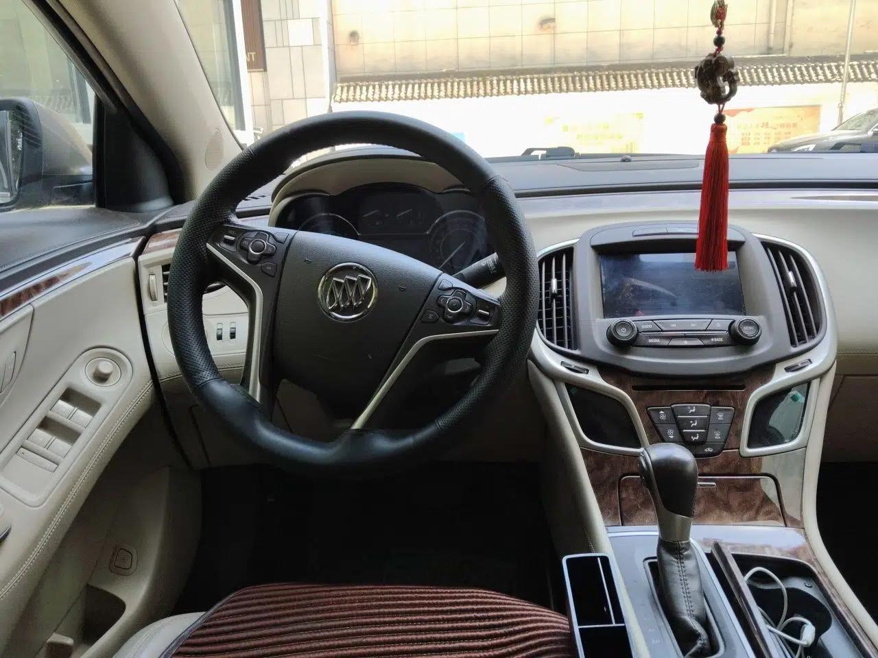 Buick LaCrosse 2013 2.4L SIDI Leading Comfort Version — миниатюра 10