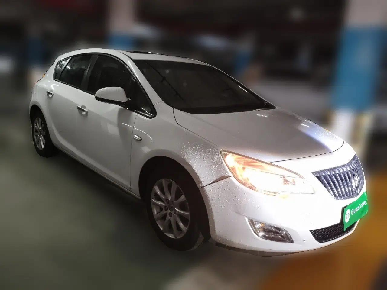 Buick GT 2014 XT 1.6L Automatic Fashion Edition — миниатюра 3