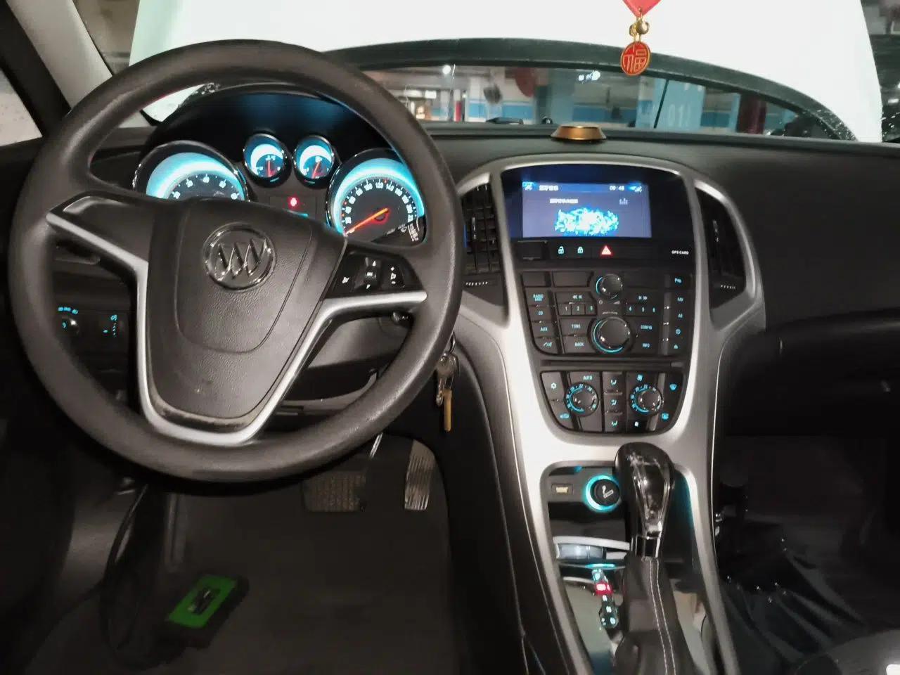 Buick GT 2014 XT 1.6L Automatic Fashion Edition — миниатюра 9