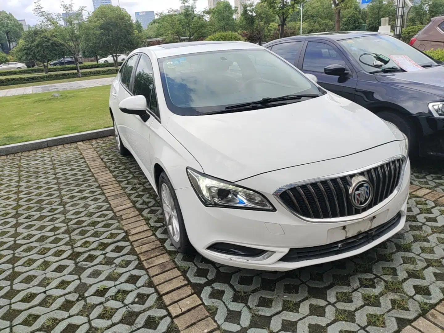 Buick Verano 2017 Sedan 20T Dual-Clutch Leading Model — миниатюра 3