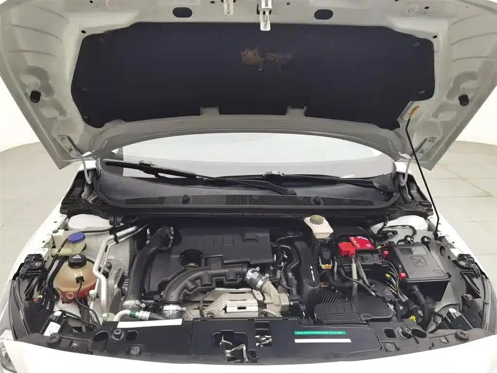Peugeot 408 2016 1.6T Automatic Luxury Edition — миниатюра 6
