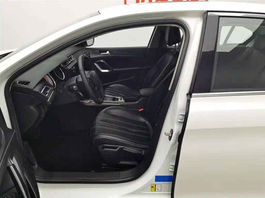 Peugeot 408 2016 1.6T Automatic Luxury Edition — миниатюра 10