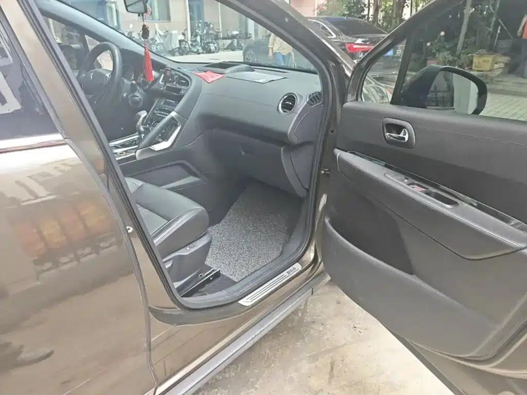 Peugeot 3008 2013 1.6THP Automatic Trend Edition — миниатюра 8