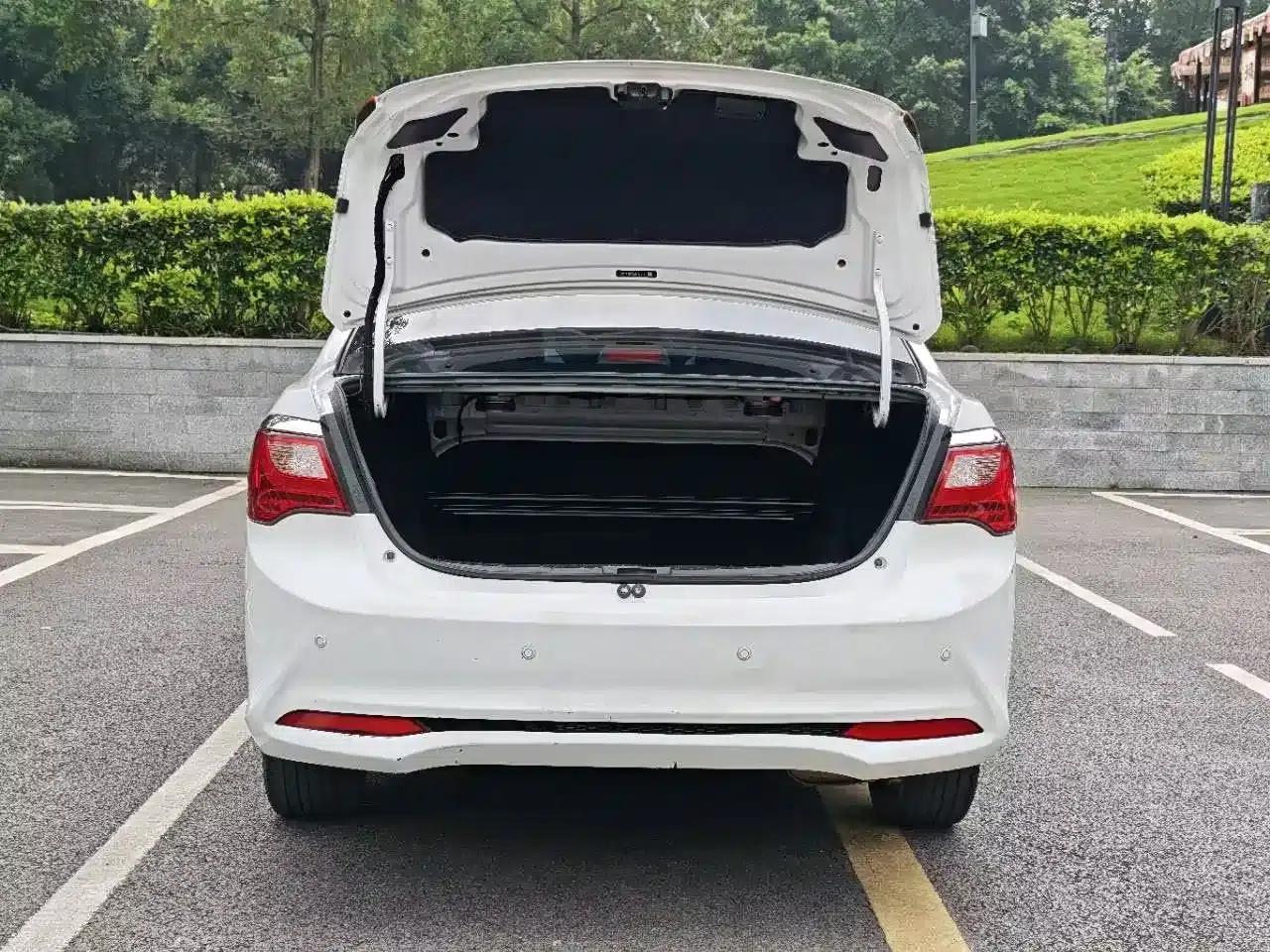 BYD F3 2018 1.5L Automatic Premium Edition — миниатюра 20