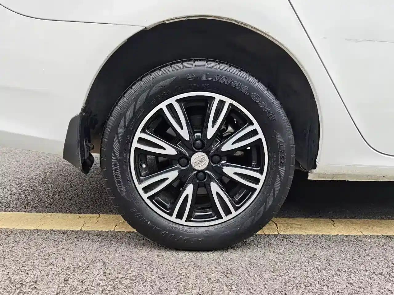 BYD F3 2018 1.5L Automatic Premium Edition — миниатюра 30