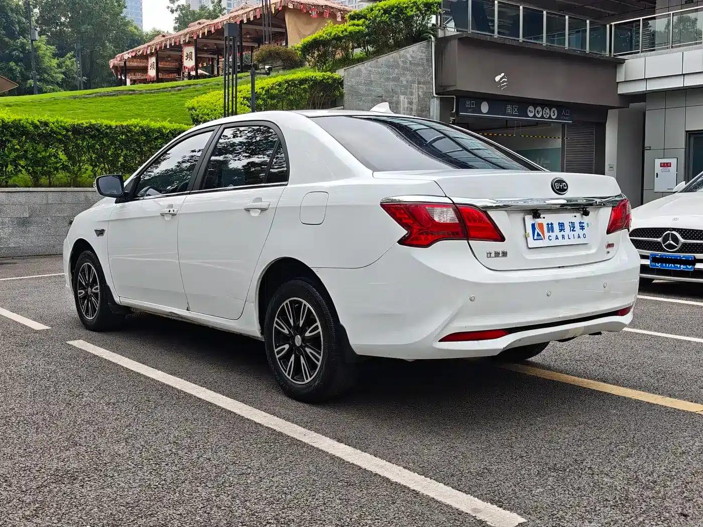 BYD F3 2018 1.5L Automatic Premium Edition — миниатюра 5