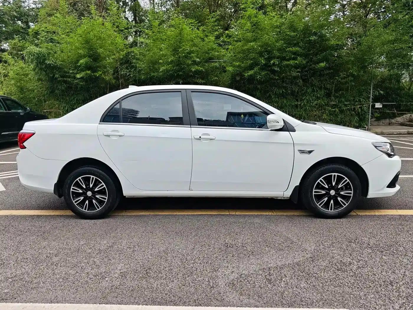 BYD F3 2018 1.5L Automatic Premium Edition — миниатюра 8