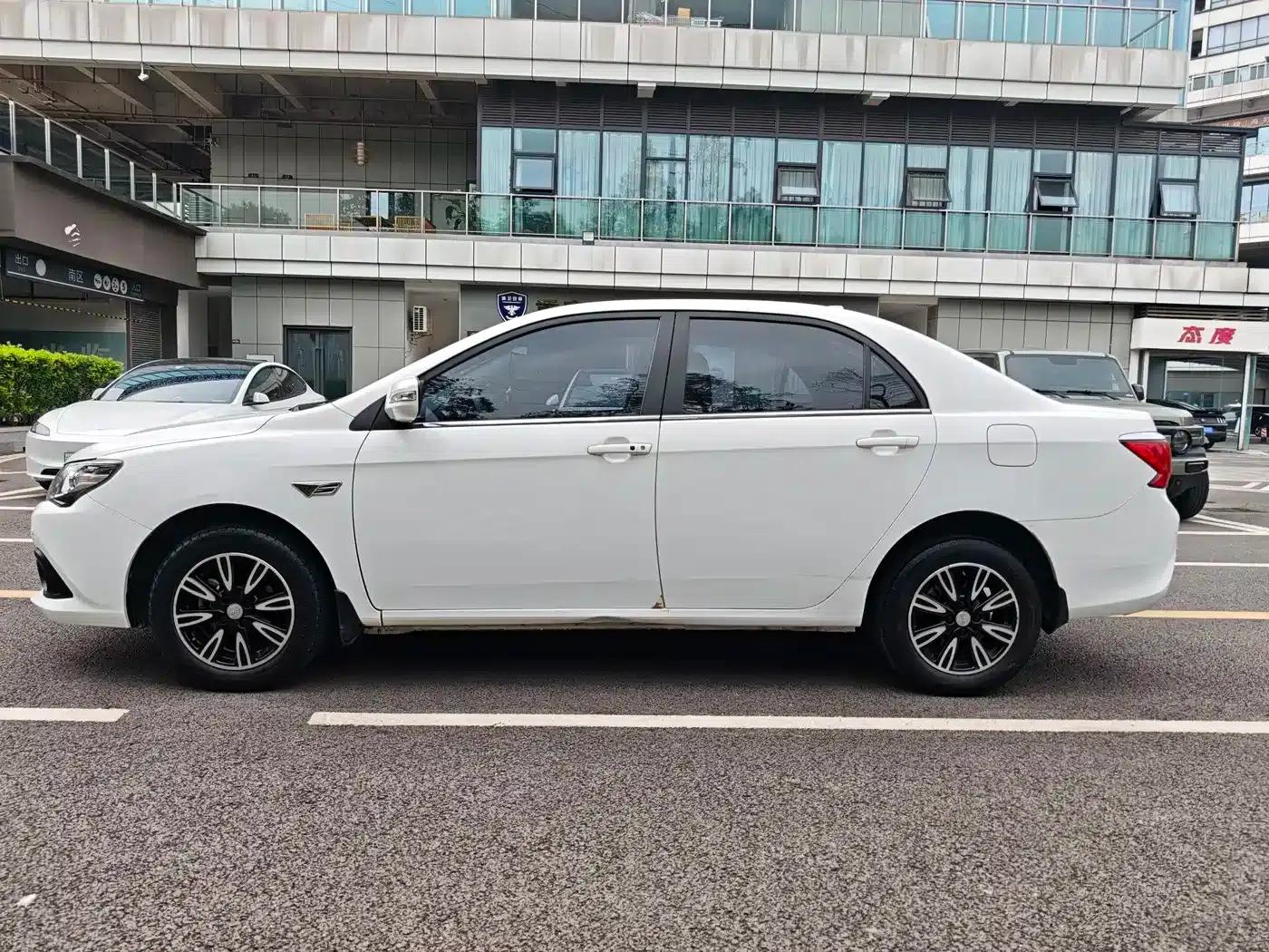 BYD F3 2018 1.5L Automatic Premium Edition — миниатюра 9