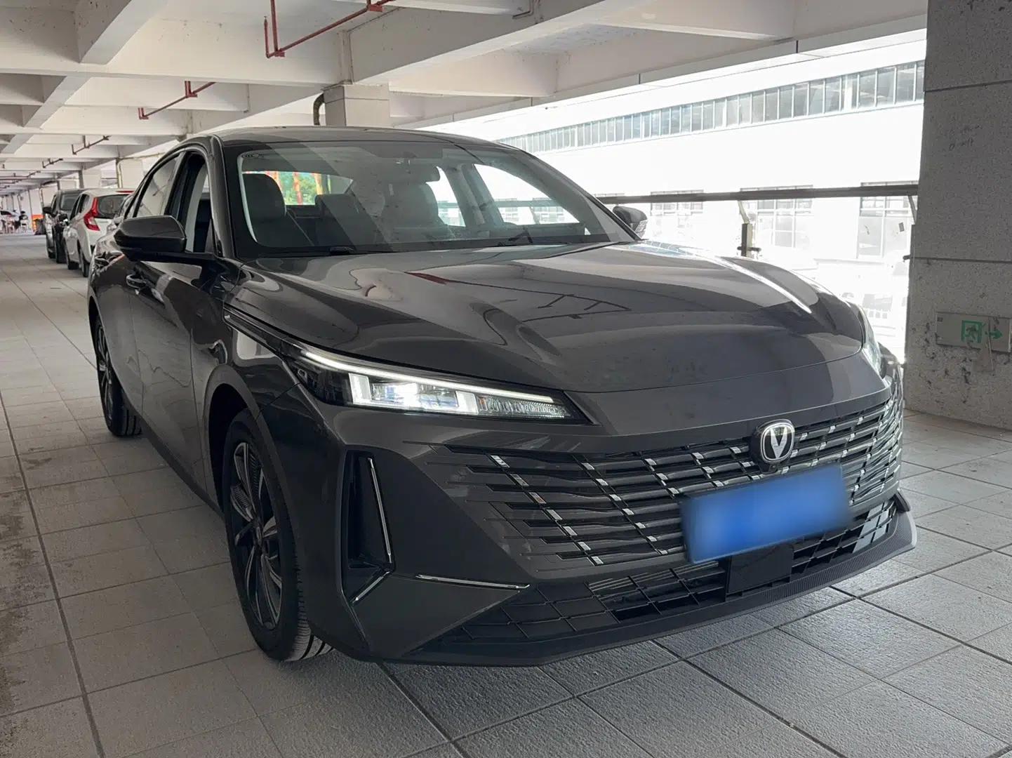 CHANGAN Eado 2025 Blue Whale 1.5T 500Bar Flagship Model — миниатюра 3
