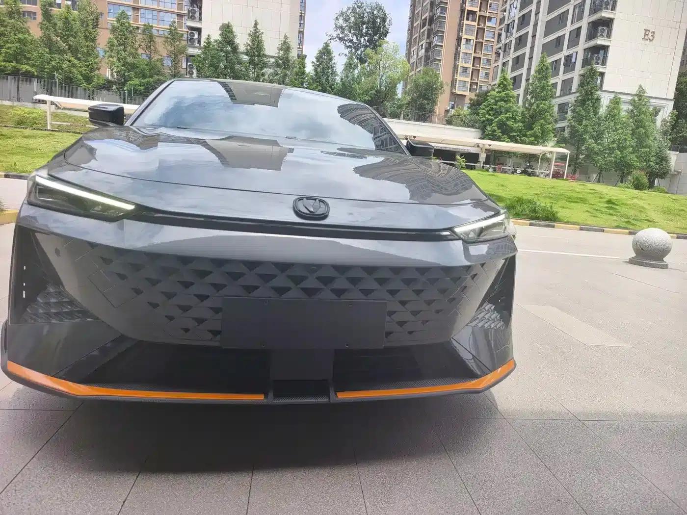 Changan UNI-V 2024 1.5T Premium Edition — миниатюра 2